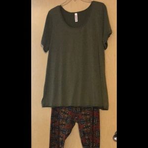 Olive green Perfect Tee size XL.